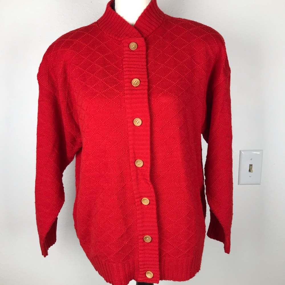 SILVERCORD  VINTAGE RED SHORT BUTTON UP SWEATER